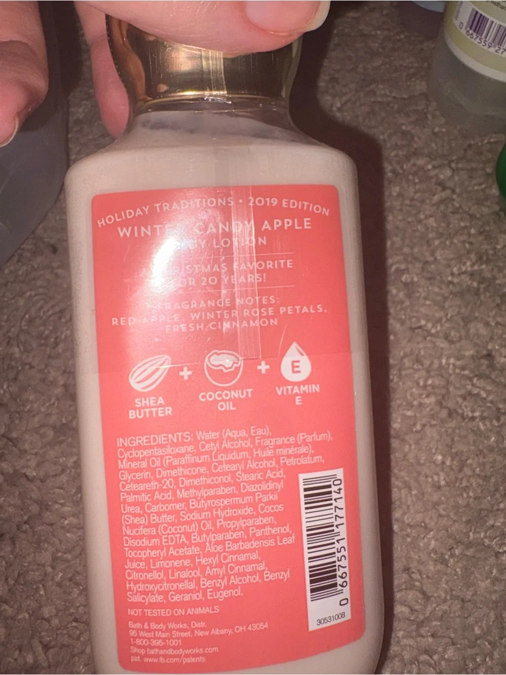 Bath & Body Works Winter Candy Apple Lotion - Red & Gold